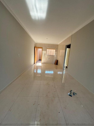 Imagem Casa com 3 Quartos à Venda, 140 m² em Conjunto Habitacional San Fernando - Rolândia Imagem Casa com 3 Quartos à Venda, 140 m² em Conjunto Habitacional San Fernando - Rolândia
