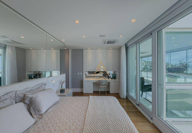 Imagem Apartamento com 3 Quartos à Venda, 316 m² em Centro - Balneário Camboriú Imagem Apartamento com 3 Quartos à Venda, 316 m² em Centro - Balneário Camboriú