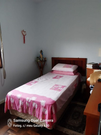Imagem Imóvel com 4 Quartos à Venda, em Santa Tereza - Porto Alegre Imagem Imóvel com 4 Quartos à Venda, em Santa Tereza - Porto Alegre