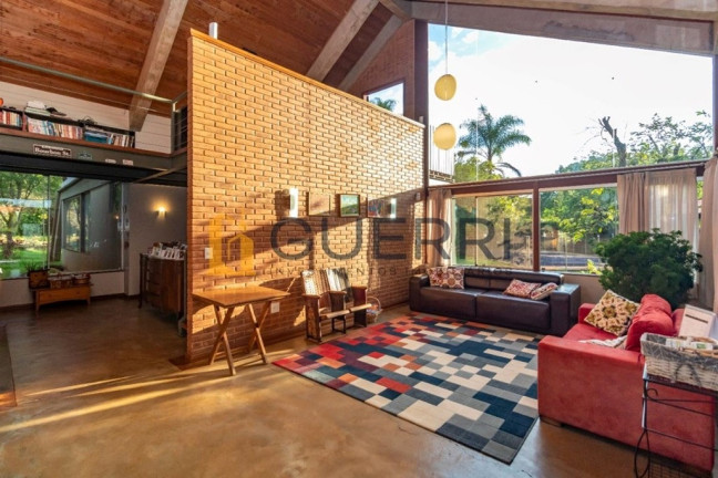 Imagem Casa com 5 Quartos à Venda, 2.072 m² em Park Way - Brasília Imagem Casa com 5 Quartos à Venda, 2.072 m² em Park Way - Brasília