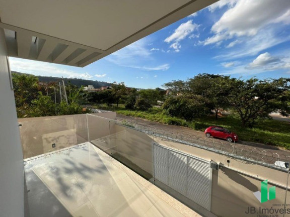 Imagem Casa com 3 Quartos à Venda, 300 m² em Ibituruna - Montes Claros Imagem Casa com 3 Quartos à Venda, 300 m² em Ibituruna - Montes Claros