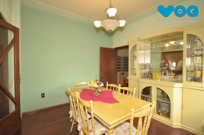 Imagem Imóvel com 3 Quartos à Venda, 140 m² em Centro Histórico - Porto Alegre Imagem Imóvel com 3 Quartos à Venda, 140 m² em Centro Histórico - Porto Alegre