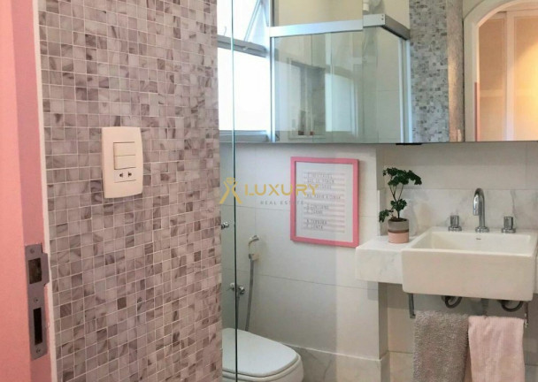 Imagem Imóvel com 4 Quartos à Venda, 135 m² em Lourdes - Belo Horizonte Imagem Imóvel com 4 Quartos à Venda, 135 m² em Lourdes - Belo Horizonte