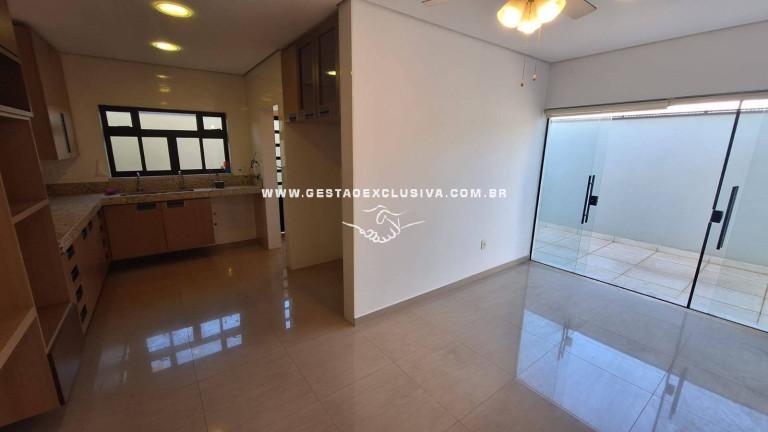 Imagem Casa com 4 Quartos à Venda, 274 m² em Itatiba
