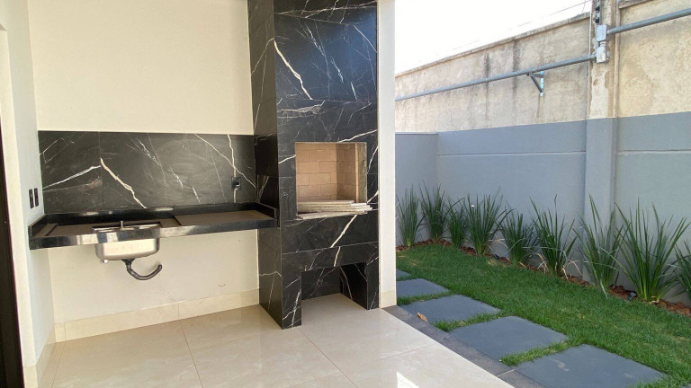 Imagem Casa com 3 Quartos à Venda, 141 m² em Tijucal - Cuiabá Imagem Casa com 3 Quartos à Venda, 141 m² em Tijucal - Cuiabá