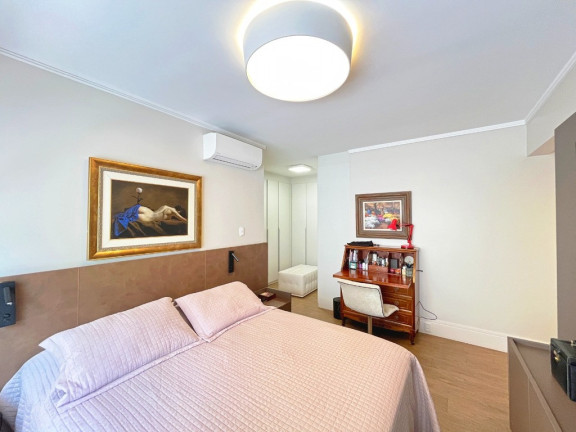 Imagem Imóvel com 3 Quartos à Venda, 170 m² em Petrópolis - Porto Alegre Imagem Imóvel com 3 Quartos à Venda, 170 m² em Petrópolis - Porto Alegre