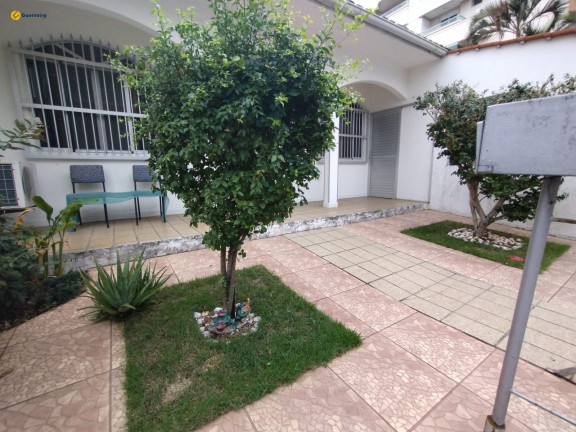 Casa com 3 Quartos à Venda, 300 m² em Barreiros - São José