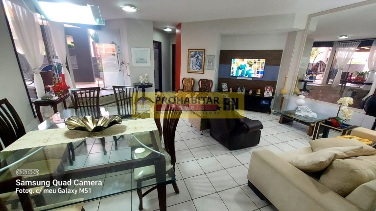 Imagem Casa de Condomínio com 4 Quartos à Venda, 300 m² em Candelária - Natal