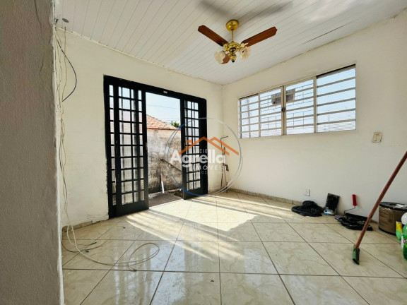 Imagem Casa com 2 Quartos à Venda, 66 m² em Loteamento Eugênio Mazon - Mogi Mirim Imagem Casa com 2 Quartos à Venda, 66 m² em Loteamento Eugênio Mazon - Mogi Mirim