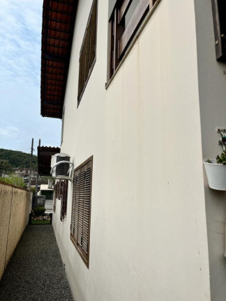 Imagem Sobrado com 4 Quartos à Venda, 216 m² em Guanabara - Joinville Imagem Sobrado com 4 Quartos à Venda, 216 m² em Guanabara - Joinville