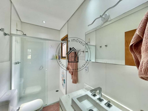 Imagem Casa com 4 Quartos à Venda, 2 m² em Chácara Dos Lagos - Carapicuíba Imagem Casa com 4 Quartos à Venda, 2 m² em Chácara Dos Lagos - Carapicuíba
