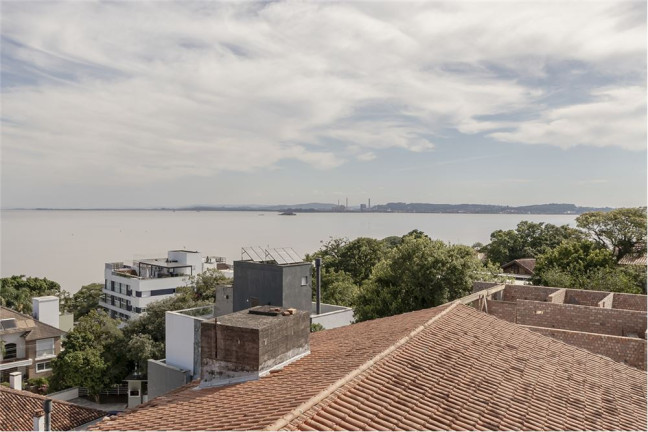 Imagem Casa com 4 Quartos à Venda, 631 m² em Vila Assunção - Porto Alegre Imagem Casa com 4 Quartos à Venda, 631 m² em Vila Assunção - Porto Alegre