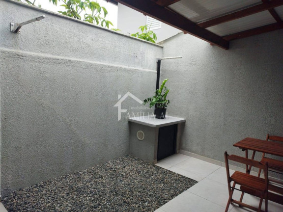Imagem Casa com 2 Quartos à Venda, 70 m² em Aventureiro - Joinville Imagem Casa com 2 Quartos à Venda, 70 m² em Aventureiro - Joinville
