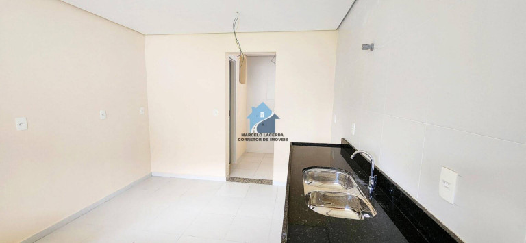 Imagem Casa com 3 Quartos à Venda, 145 m² em Flores - Manaus