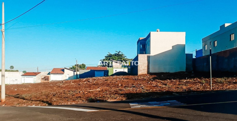 Imagem Terreno à Venda, 275 m² em Jardim Dermínio - Franca Imagem Terreno à Venda, 275 m² em Jardim Dermínio - Franca
