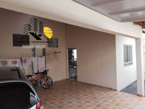 Casa com 3 Quartos à Venda, 190 m² em Santa Mônica - Uberlândia