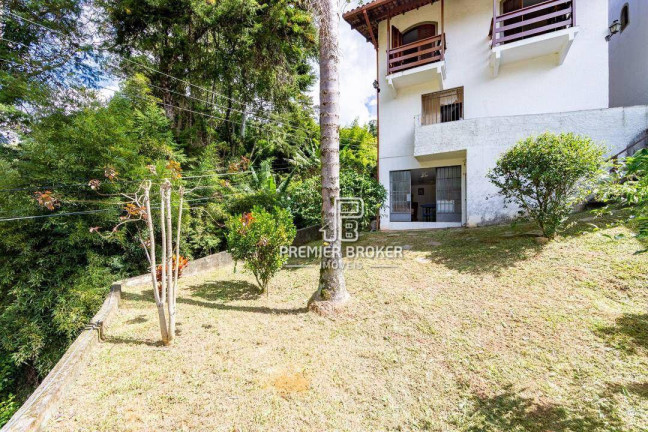 Imagem Casa com 4 Quartos à Venda, 174 m² em Alto - Teresópolis Imagem Casa com 4 Quartos à Venda, 174 m² em Alto - Teresópolis