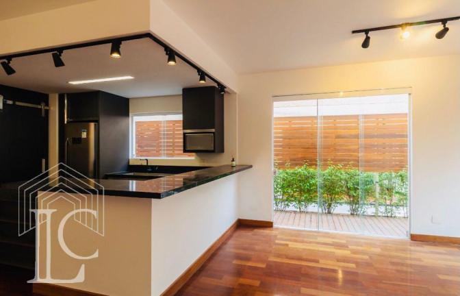 Imagem Casa com 3 Quartos à Venda, 300 m² em Morumbi - São Paulo Imagem Casa com 3 Quartos à Venda, 300 m² em Morumbi - São Paulo