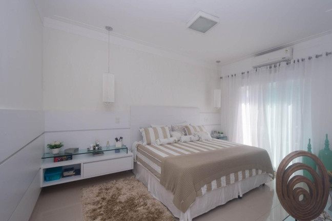 Imagem Imóvel com 7 Quartos à Venda, em Riviera - Bertioga Imagem Imóvel com 7 Quartos à Venda, em Riviera - Bertioga
