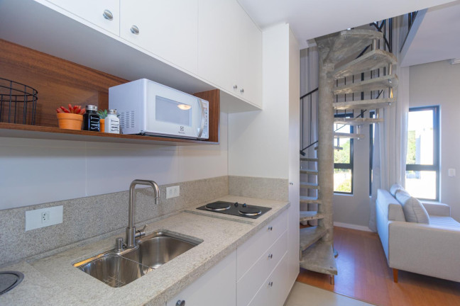 Imagem Apartamento com 1 Quarto para Alugar, 42 m² em Cabral - Curitiba
