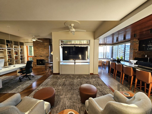 Imagem Apartamento com 3 Quartos à Venda, 166 m² em São João - Porto Alegre Imagem Apartamento com 3 Quartos à Venda, 166 m² em São João - Porto Alegre