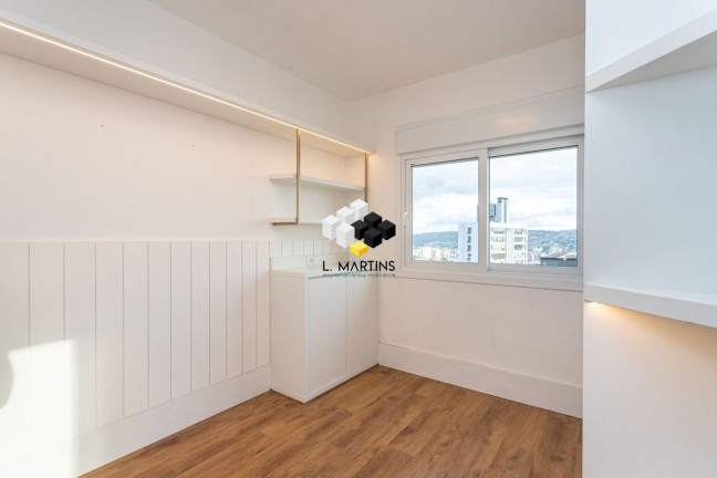 Imagem Apartamento com 2 Quartos à Venda, 71 m² em Petrópolis - Porto Alegre Imagem Apartamento com 2 Quartos à Venda, 71 m² em Petrópolis - Porto Alegre