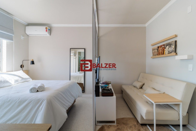 Imagem Apartamento com 1 Quarto à Venda, 54 m² em Centro - Florianópolis Imagem Apartamento com 1 Quarto à Venda, 54 m² em Centro - Florianópolis