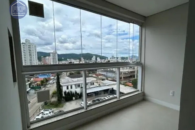 Imagem Apartamento com 2 Quartos à Venda, 61 m² em São Judas - Itajaí