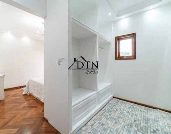 Imagem Casa com 4 Quartos à Venda, 450 m² em Horto Florestal - São Paulo