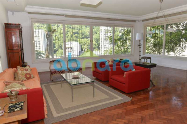 Imagem Casa com 4 Quartos à Venda, 750 m² em Cosme Velho - Rio De Janeiro