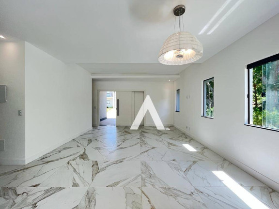 Imagem Casa com 3 Quartos à Venda, 179 m² em Albuquerque - Teresópolis Imagem Casa com 3 Quartos à Venda, 179 m² em Albuquerque - Teresópolis