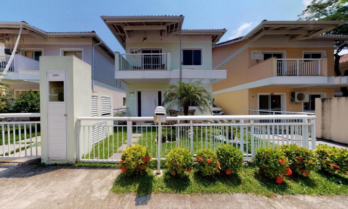 Imagem Imóvel com 4 Quartos à Venda, em Freguesia (jacarepaguá) - Rio De Janeiro Imagem Imóvel com 4 Quartos à Venda, em Freguesia (jacarepaguá) - Rio De Janeiro