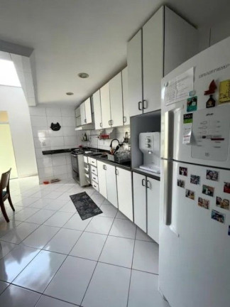 Imagem Casa com 4 Quartos à Venda, 220 m² em Piatã - Salvador