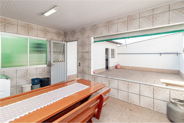 Imagem Casa com 2 Quartos à Venda, em Jardim Itu - Porto Alegre Imagem Casa com 2 Quartos à Venda, em Jardim Itu - Porto Alegre