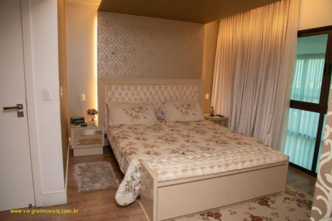 Imagem Imóvel com 4 Quartos à Venda, 280 m² em Horto Florestal - Salvador Imagem Imóvel com 4 Quartos à Venda, 280 m² em Horto Florestal - Salvador