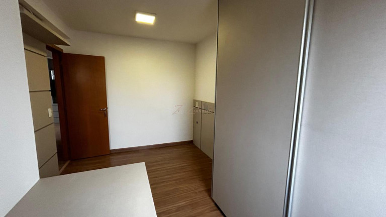 Imagem Apartamento com 3 Quartos à Venda, 69 m² em Tiradentes - Campo Grande