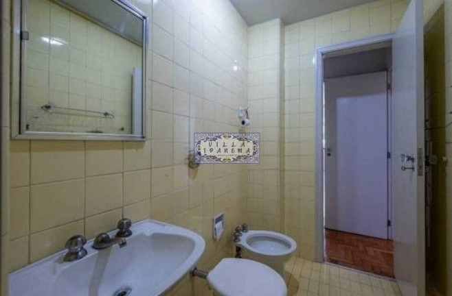 Imagem Apartamento com 3 Quartos à Venda, 130 m² em Laranjeiras - Rio De Janeiro Imagem Apartamento com 3 Quartos à Venda, 130 m² em Laranjeiras - Rio De Janeiro