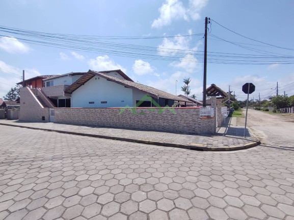 Imagem Casa com 4 Quartos à Venda, 225 m² em Costeira - Balneário Barra Do Sul Imagem Casa com 4 Quartos à Venda, 225 m² em Costeira - Balneário Barra Do Sul