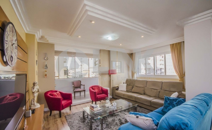 Imagem Apartamento com 3 Quartos à Venda, 132 m² em Centro Histórico - Porto Alegre Imagem Apartamento com 3 Quartos à Venda, 132 m² em Centro Histórico - Porto Alegre