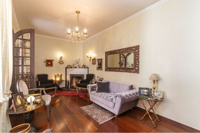 Imagem Imóvel com 3 Quartos à Venda, 139 m² em Farroupilha - Porto Alegre Imagem Imóvel com 3 Quartos à Venda, 139 m² em Farroupilha - Porto Alegre