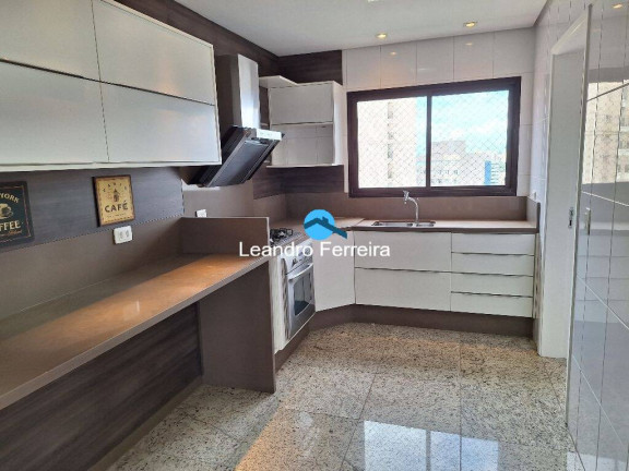 Imagem Apartamento com 3 Quartos à Venda, 205 m² em Vila Bastos - Santo André
