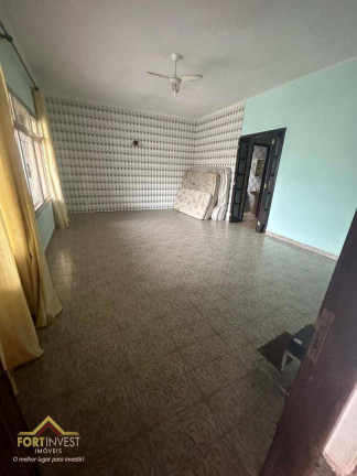 Imagem Imóvel com 3 Quartos à Venda, 234 m² em Solemar - Praia Grande Imagem Imóvel com 3 Quartos à Venda, 234 m² em Solemar - Praia Grande