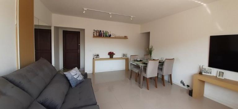 Imagem Imóvel com 3 Quartos à Venda, 130 m² em Icaraí - Niterói Imagem Imóvel com 3 Quartos à Venda, 130 m² em Icaraí - Niterói