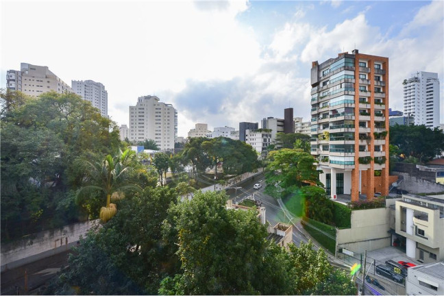 Imagem Imóvel com 4 Quartos à Venda,  em Morumbi - São Paulo