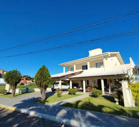 Casa com 3 Quartos à Venda, 580 m² em Ingleses Do Rio Vermelho - Florianópolis
