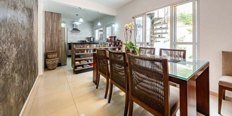 Imagem Casa com 4 Quartos à Venda, 255 m² em Pompeia - São Paulo Imagem Casa com 4 Quartos à Venda, 255 m² em Pompeia - São Paulo