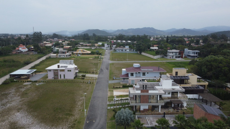 Imagem Terreno à Venda, 1.043 m² em Praia Do Rosa - Imbituba