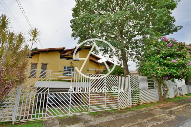 Imagem Casa com 4 Quartos à Venda, 1.100 m² em Lago Norte - Brasília Imagem Casa com 4 Quartos à Venda, 1.100 m² em Lago Norte - Brasília