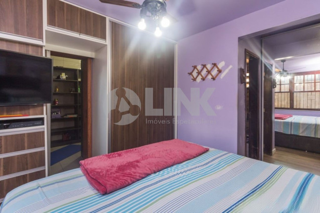 Imagem Casa com 3 Quartos à Venda, 381 m² em Tristeza - Porto Alegre Imagem Casa com 3 Quartos à Venda, 381 m² em Tristeza - Porto Alegre