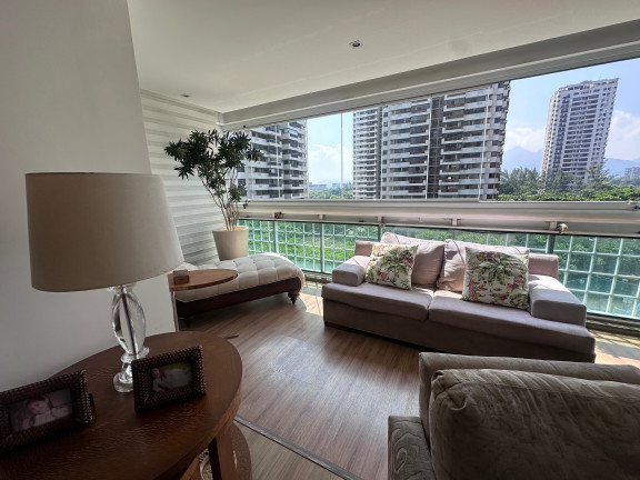 Imagem Imóvel com 3 Quartos à Venda, 147 m² em Barra Da Tijuca - Rio De Janeiro Imagem Imóvel com 3 Quartos à Venda, 147 m² em Barra Da Tijuca - Rio De Janeiro